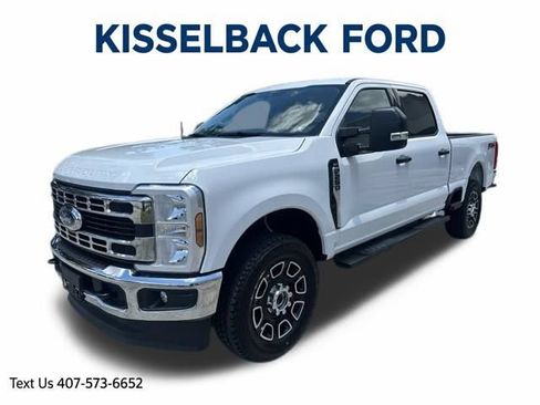 Certified 2025 Ford F250 XLT w/ FX4 Off-Road Package AWD/4WD image 9