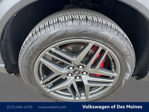 Used 2025 Ford Explorer ST-Line w/ ST-Line Street Pack image 8