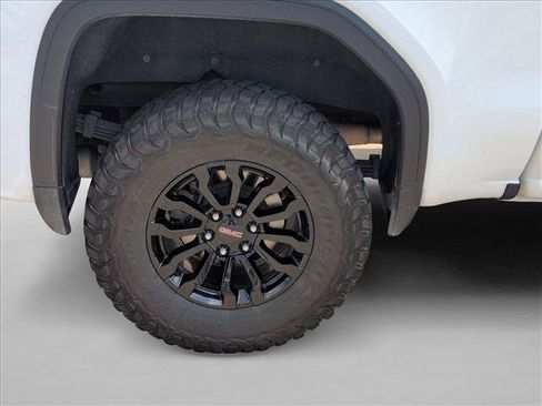 Used 2023 GMC Sierra 1500 AT4X AWD/4WD image 22