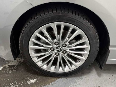 Certified 2019 Toyota Avalon Limited w/ Advanced Safety Package image 10