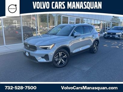 Used 2025 Volvo XC40 B5 Core