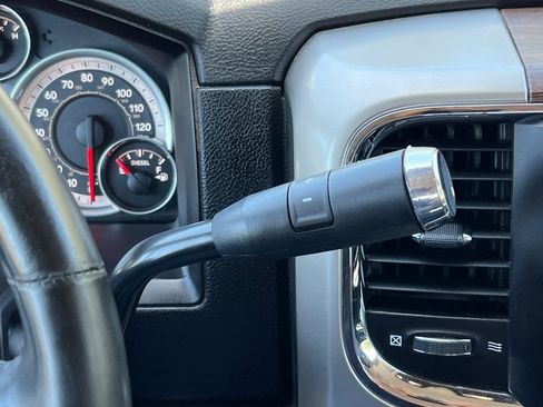 Used 2015 RAM 2500 Laramie AWD/4WD image 21
