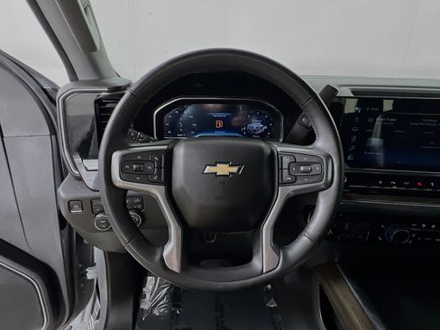 Used 2024 Chevrolet Silverado 2500 LT w/ Texas Edition image 17