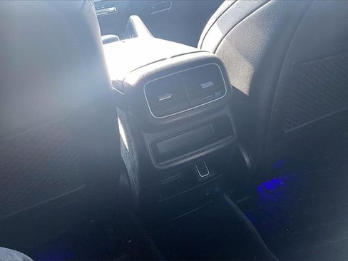 Used 2023 Mercedes-Benz GLE 350 4MATIC image 33
