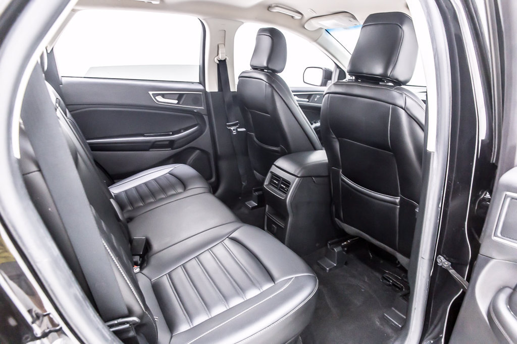 Used 2020 Ford Edge SEL FWD image 34