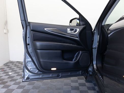 Used 2019 INFINITI QX60 Luxe w/ Essential Package FWD image 15