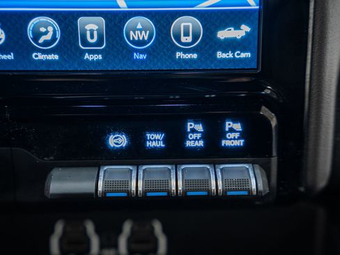 Used 2021 RAM 2500 Laramie w/ Night Edition image 34