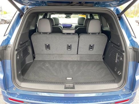 Certified 2025 Buick Enclave Avenir w/ LPO, Floor Liner Package FWD image 20