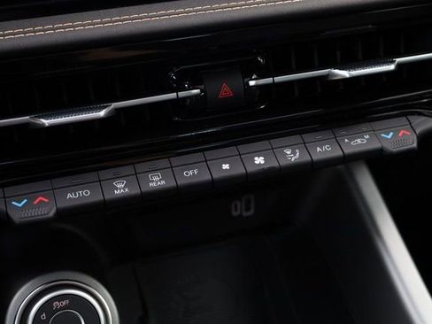 New 2025 Alfa Romeo Tonale w/ Premium Package image 21