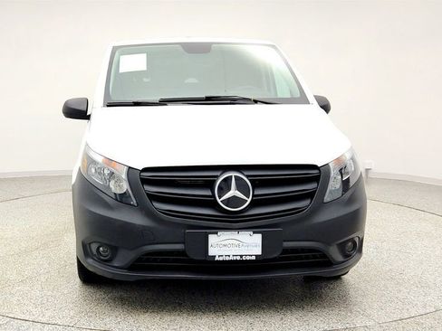 Used 2023 Mercedes-Benz Metris image 2