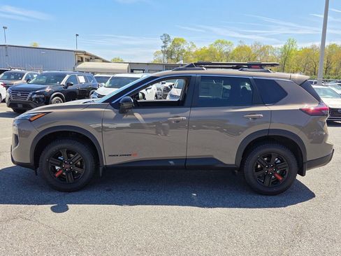 New 2026 Nissan Rogue SV AWD/4WD image 2
