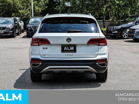 Used 2024 Volkswagen Taos SE FWD image 13