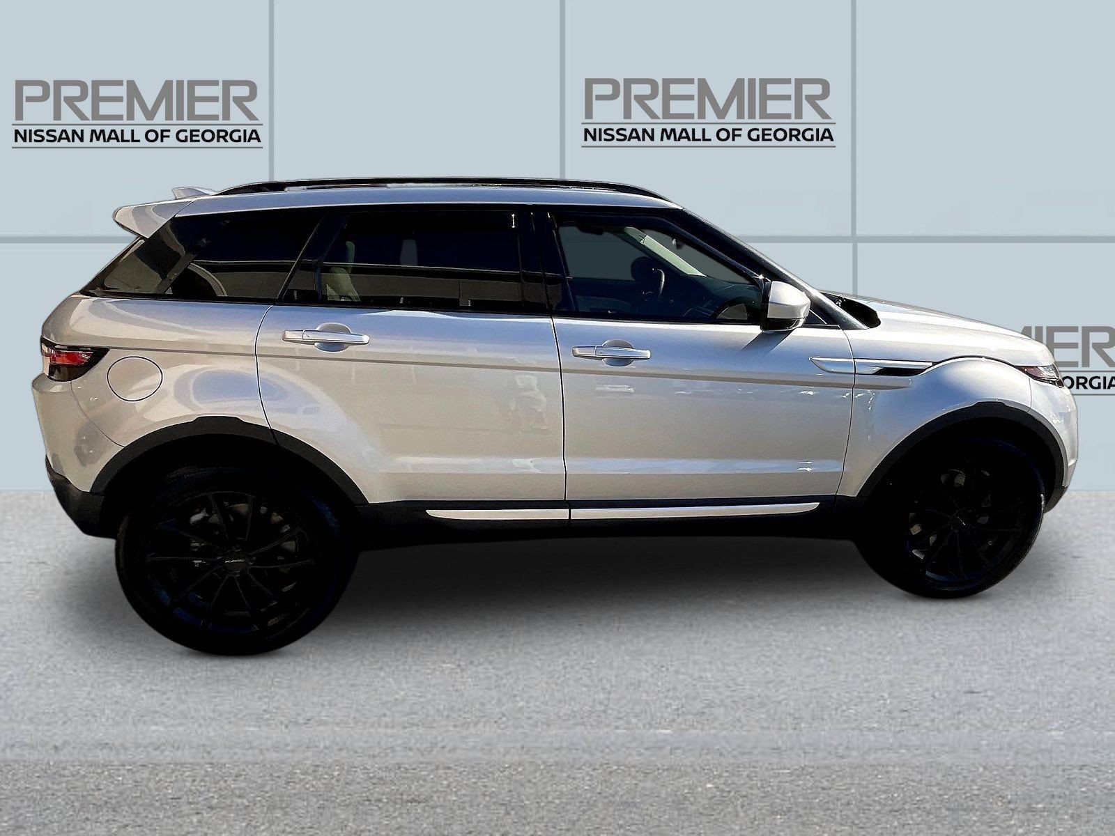 Used 2017 Land Rover Range Rover Evoque HSE AWD/4WD image 8