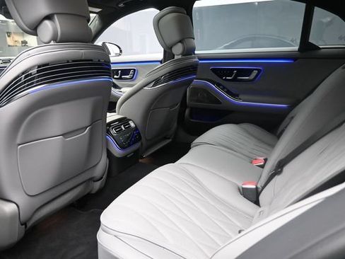 Used 2025 Mercedes-Benz S 63 AMG S image 21