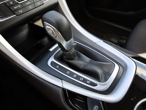 Used 2016 Ford Fusion SE image 26