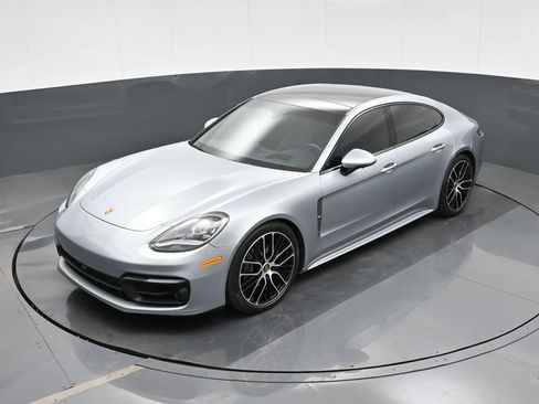 Certified 2023 Porsche Panamera 4 Platinum Edition image 26