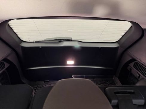 Used 2022 Ford Escape SE w/ Convenience Package FWD image 21