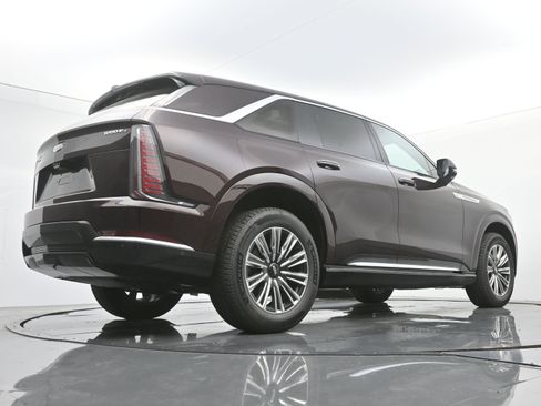 New 2026 Cadillac Escalade IQ Luxury 1 w/ LPO, Floor Liner Package image 19