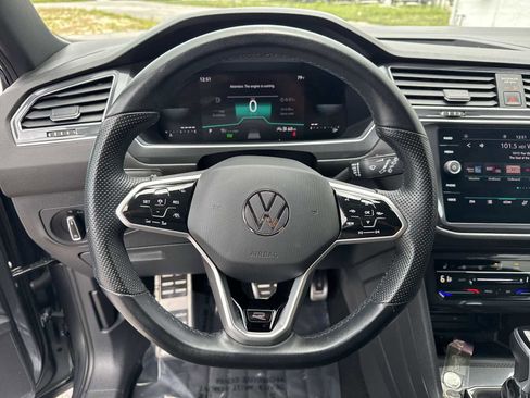 Certified 2024 Volkswagen Tiguan SE R-Line FWD image 21