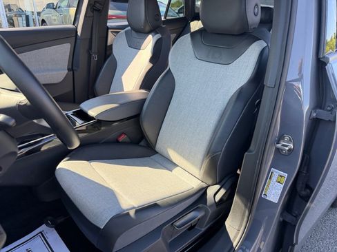 Used 2023 Volkswagen ID.4 Pro RWD image 34