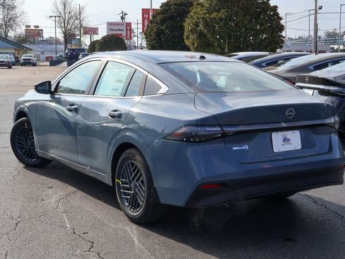 New 2026 Nissan Sentra SV image 2