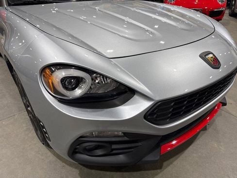 Used 2019 FIAT 124 Spider Abarth w/ Navigation & Sound Group image 31