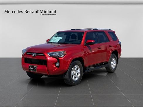 Used 2020 Toyota 4Runner SR5 image 3