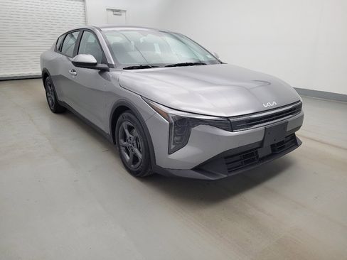 Used 2025 Kia K4 LXS image 13