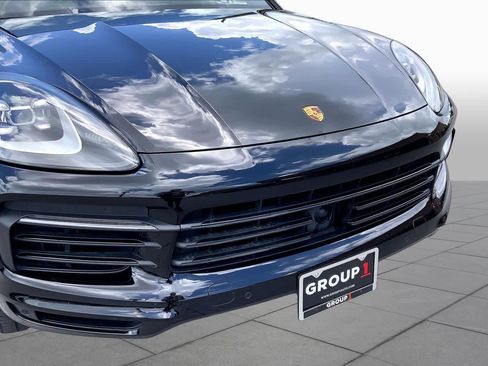 Used 2021 Porsche Cayenne AWD/4WD image 29