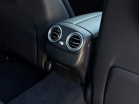 Used 2022 Mercedes-Benz E 350 Sedan image 41