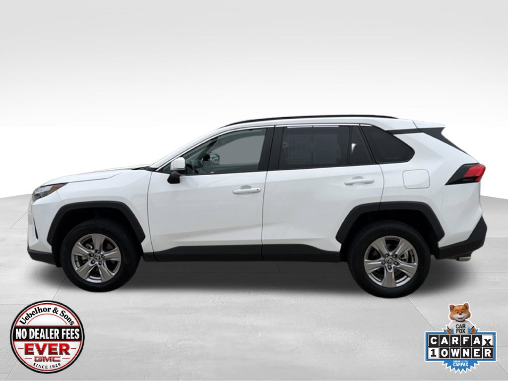Used 2025 Toyota RAV4 XLE FWD image 15