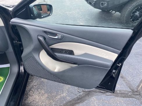Used 2013 Dodge Dart Limited w/ Technology Group FWD image 15