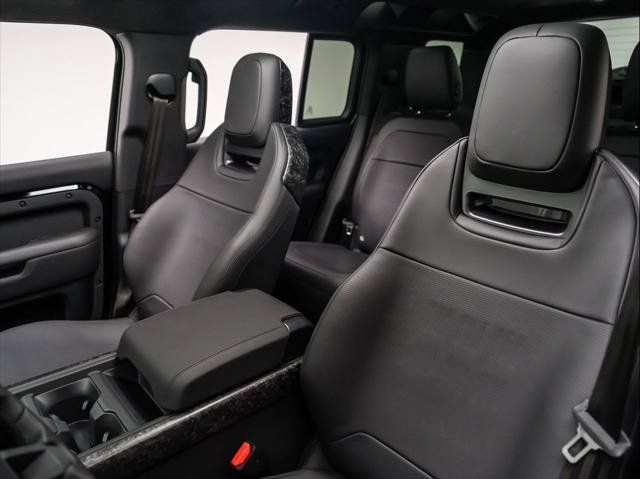 New 2026 Land Rover Defender 110 OCTA AWD/4WD image 16