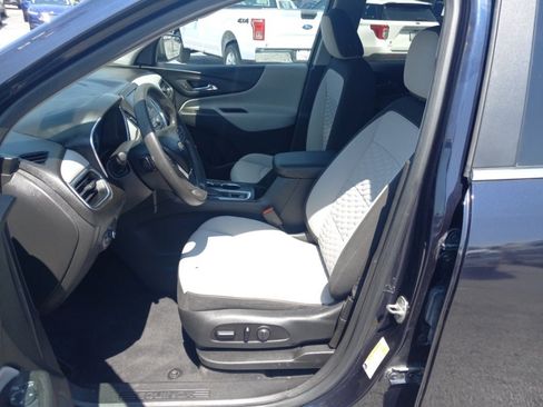 Used 2020 Chevrolet Equinox LS w/ LS Convenience Package FWD image 5