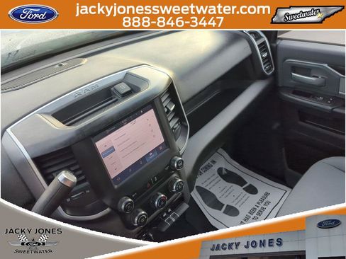 Used 2022 RAM 2500 Big Horn w/ Cold Weather Group image 18