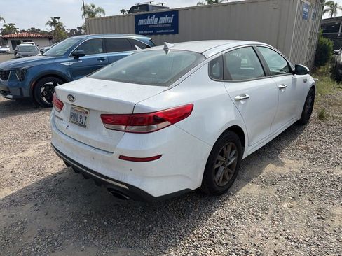 Used 2019 Kia Optima LX image 4