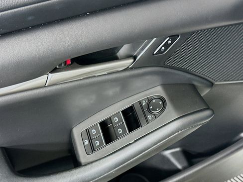 Used 2021 MAZDA MAZDA3 s image 15