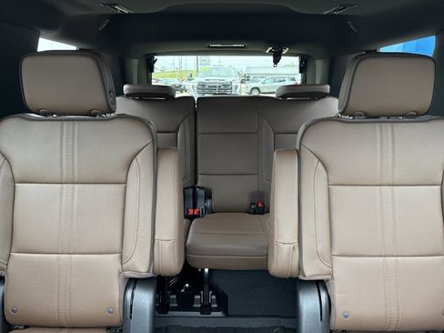New 2026 Chevrolet Tahoe High Country AWD/4WD image 21