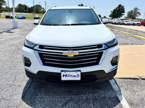 Used 2023 Chevrolet Traverse LT AWD/4WD image 3