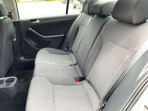 Used 2013 Volkswagen Jetta S FWD image 10
