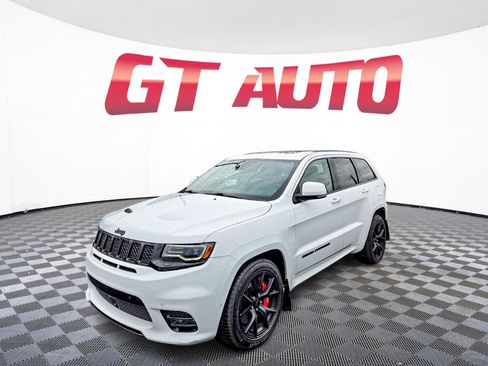 Used 2020 Jeep Grand Cherokee SRT image 3