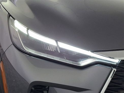 Certified 2025 INFINITI QX60 Luxe image 8