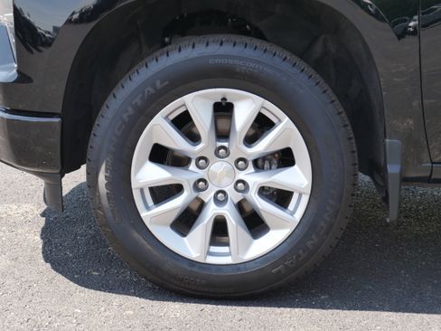 Certified 2024 Chevrolet Silverado 1500 Custom AWD/4WD image 12