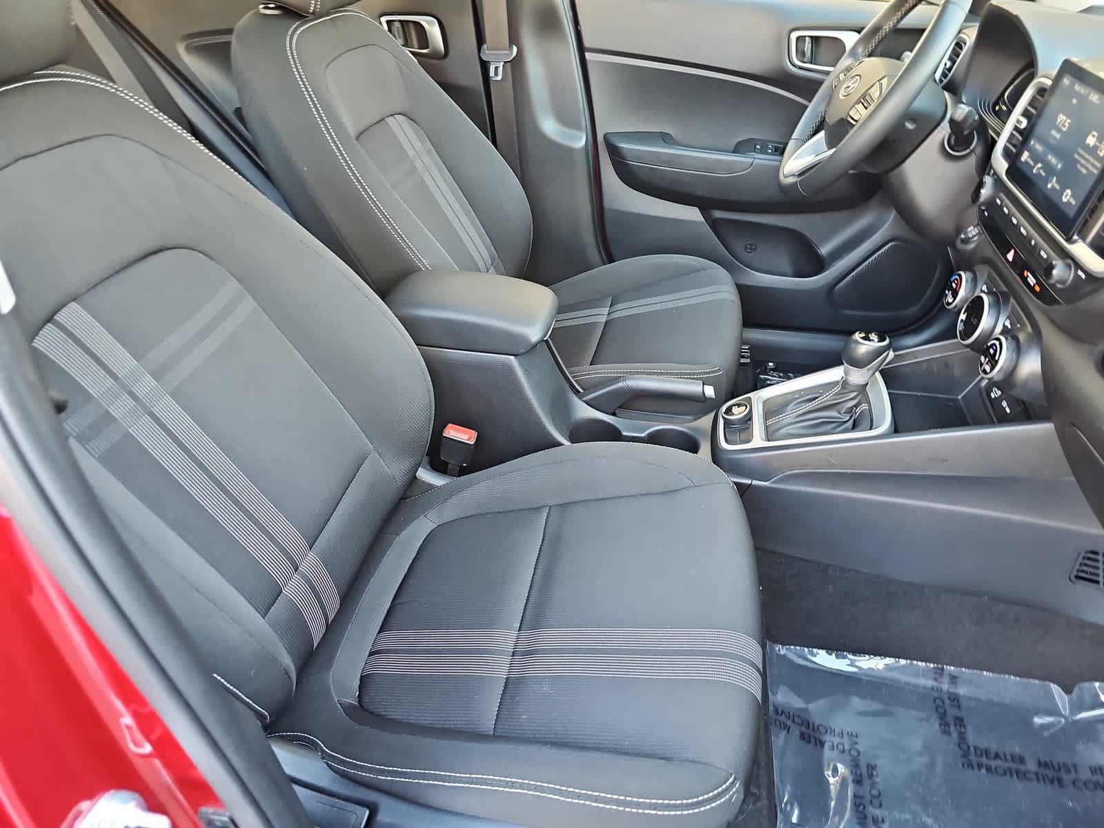 Certified 2024 Hyundai Venue SEL FWD image 18