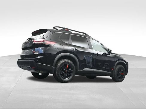 Used 2025 Nissan Rogue SV w/ Rock Creek Premium Package AWD/4WD image 28
