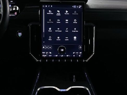 Used 2024 GMC Acadia Elevation image 29