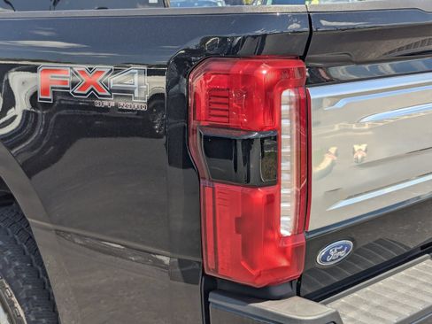 Certified 2025 Ford F250 King Ranch AWD/4WD image 14