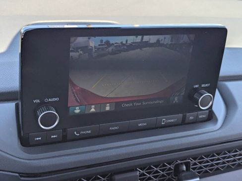 Used 2023 Honda Accord EX image 25