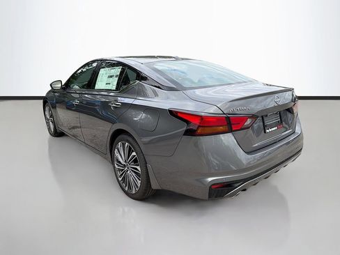 New 2025 Nissan Altima 2.5 SL image 6