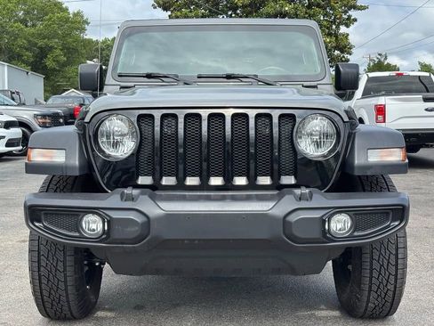 Used 2023 Jeep Wrangler Sport AWD/4WD image 9